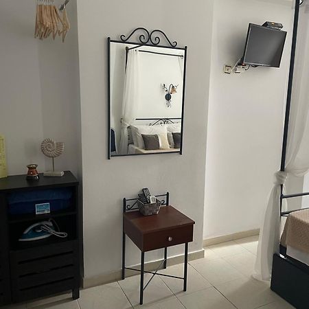 Anastasia Studios, Apartments & Suites อาร์คานเยโลส ภายนอก รูปภาพ