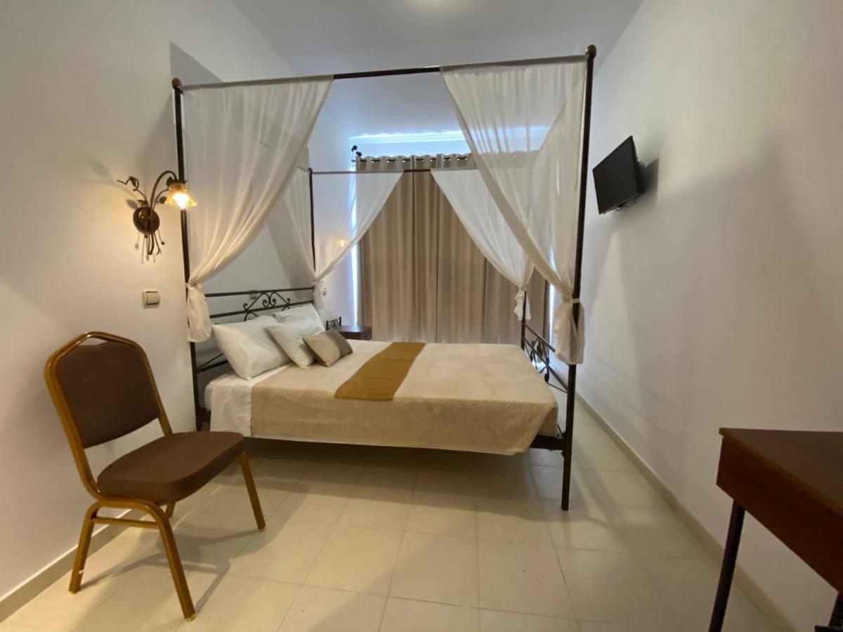 Anastasia Studios, Apartments & Suites อาร์คานเยโลส ภายนอก รูปภาพ
